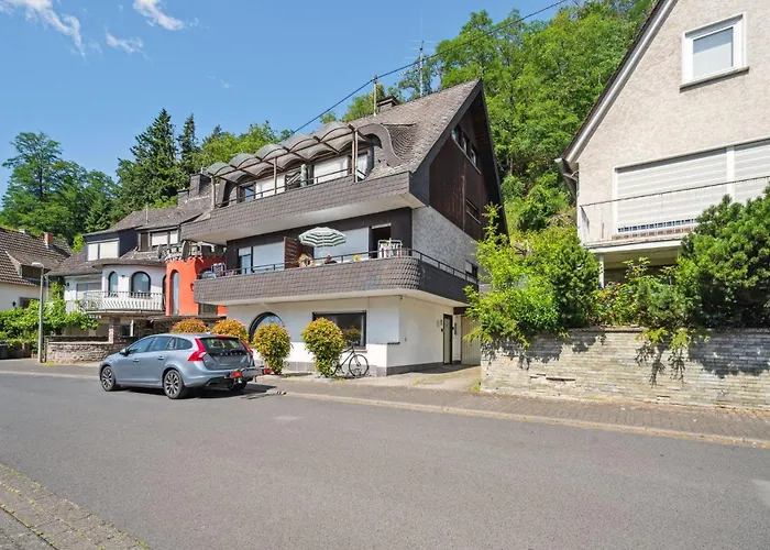 Modernes Im Erdgeschoss - Zachastay Guels * Coblença