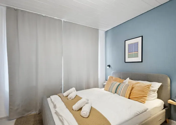 Modernes Im Erdgeschoss - Zachastay Guels * Coblença